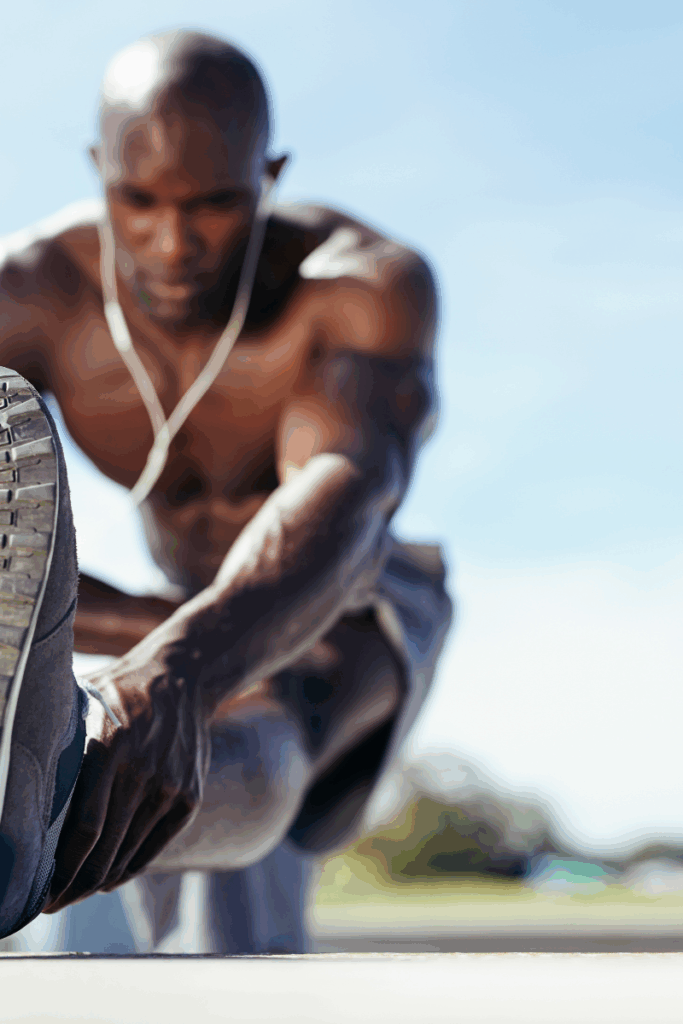 Southern Maine runner training along the coast after recovery with Reform Physical Therapy.