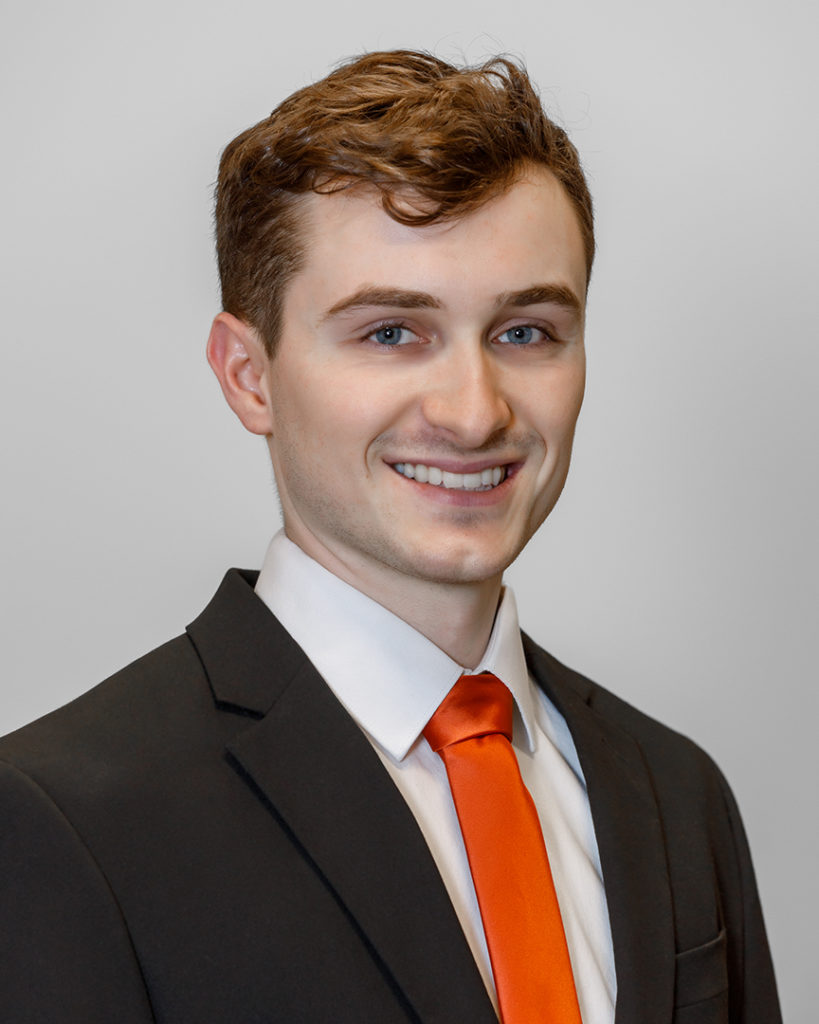 Alex PT Freeport Maine headshot at Reform Physical Therapy